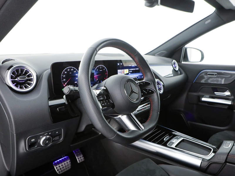Mercedes GLA 180 d amg line advanced plus auto