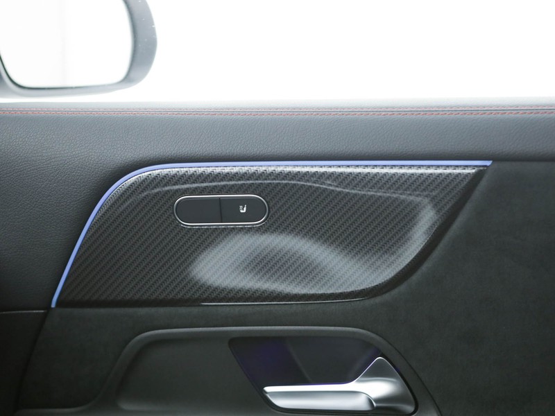 Mercedes GLA 180 d amg line advanced plus auto