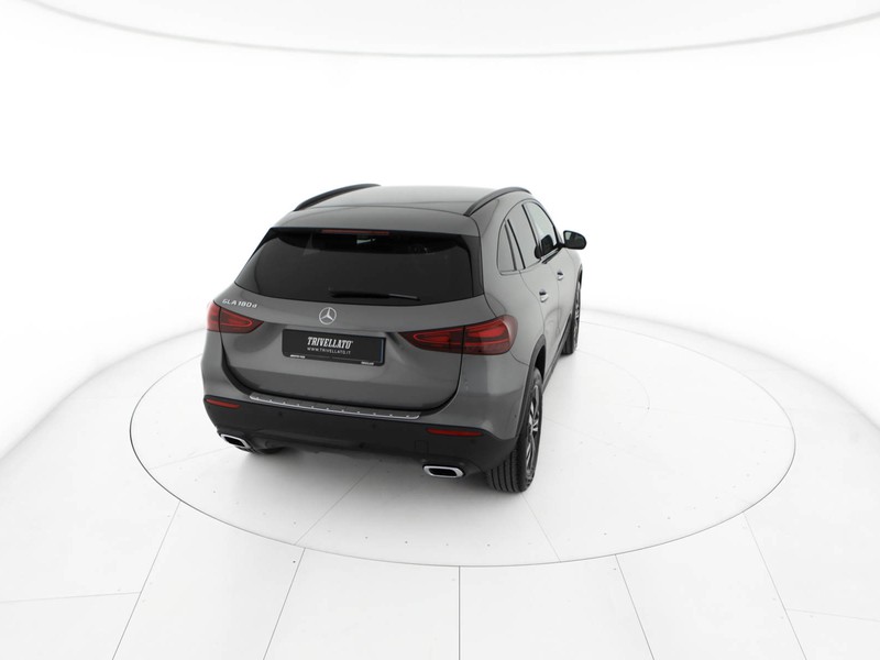 Mercedes GLA 180 d progressive advanced plus auto