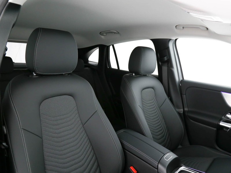Mercedes GLA 180 d progressive advanced plus auto