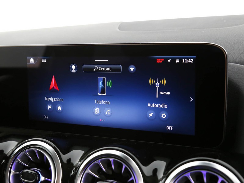 Mercedes GLA 180 d progressive advanced plus auto