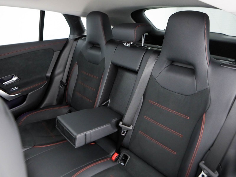 Mercedes CLA Shooting Brake  200 d amg line advanced plus auto