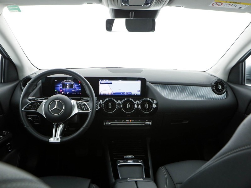 Mercedes GLA 180 d advanced auto