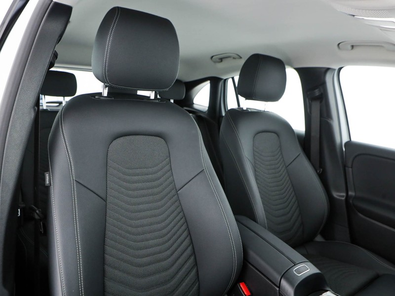 Mercedes GLA 180 d advanced auto