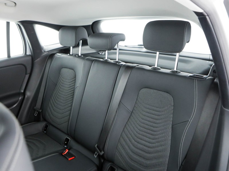 Mercedes GLA 180 d advanced auto
