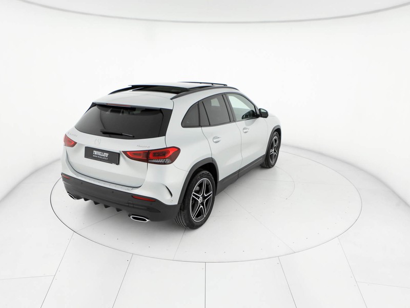 Mercedes GLA 200 d premium 4matic auto diesel argento