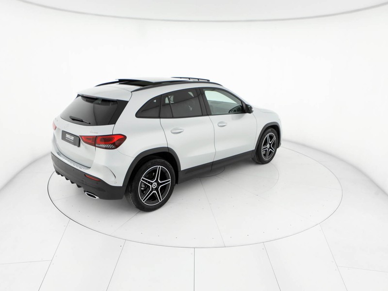Mercedes GLA 200 d premium 4matic auto diesel argento