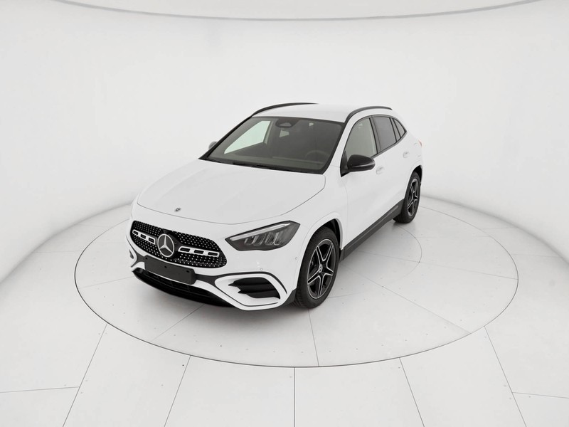 Mercedes GLA 180  d Automatic diesel bianco