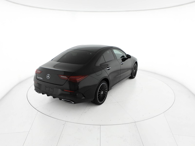 Mercedes CLA Coupè Coup 250 e Plug-in hybrid  nero