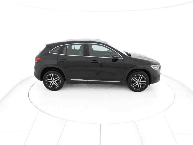 Mercedes GLA 180 d sport plus auto diesel nero