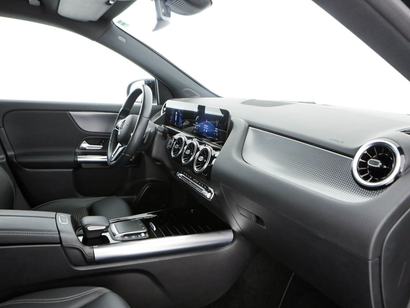 Mercedes GLA 180 d sport plus auto diesel nero