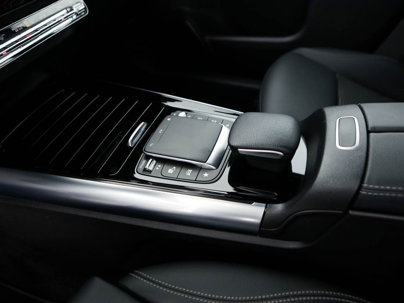 Mercedes GLA 180 d sport plus auto diesel nero