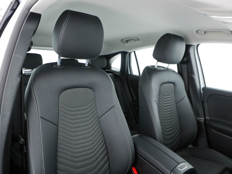 Mercedes GLA 180 d advanced auto