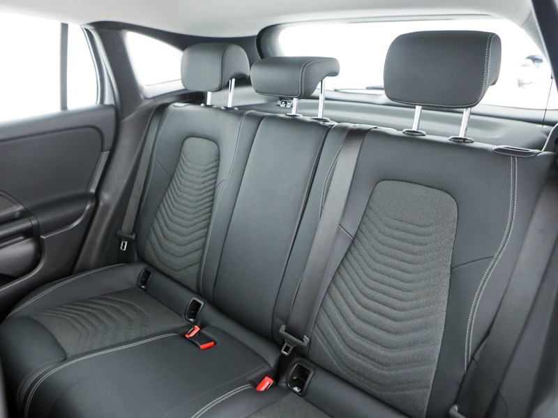 Mercedes GLA 180 d advanced auto