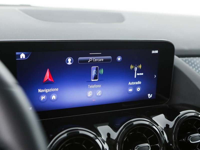 Mercedes GLA 180 d advanced auto