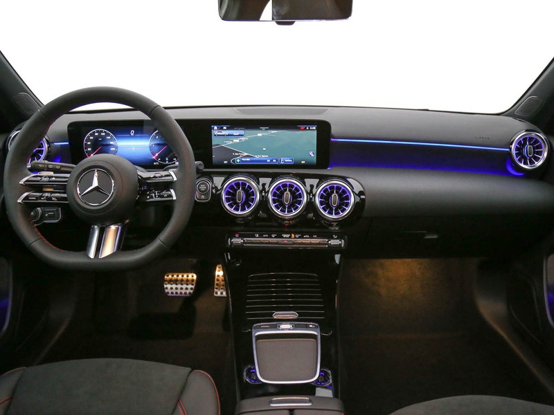 Mercedes Classe A 180 d amg line advanced plus auto