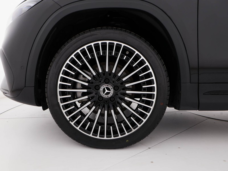 Mercedes EQA 300 Premium Plus 4matic elettrica nero