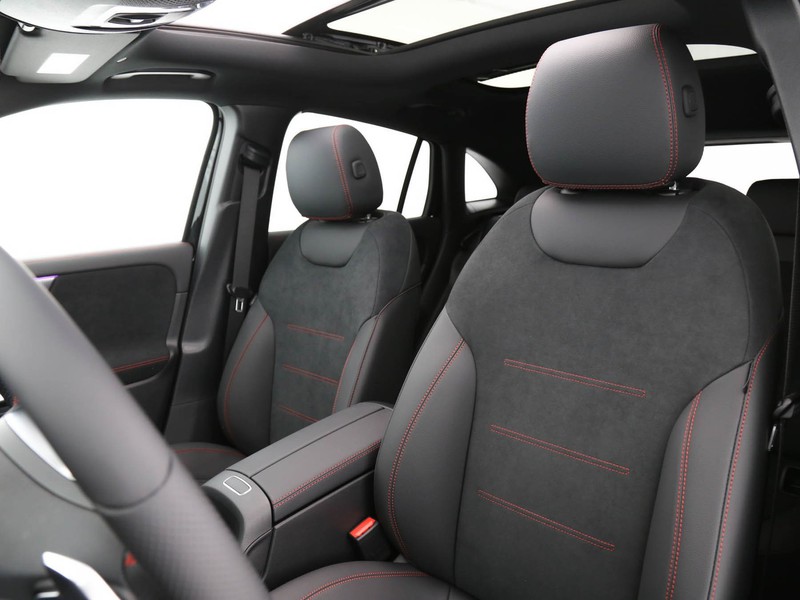 Mercedes EQA 300 Premium Plus 4matic elettrica nero