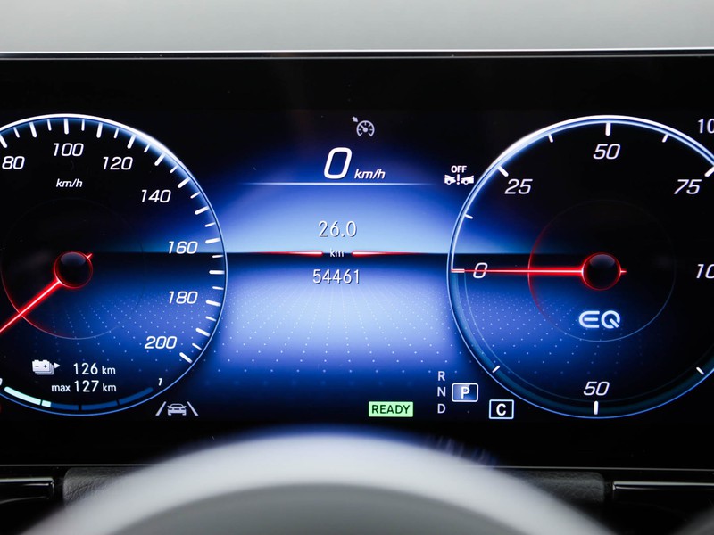 Mercedes EQA 300 Premium Plus 4matic elettrica nero