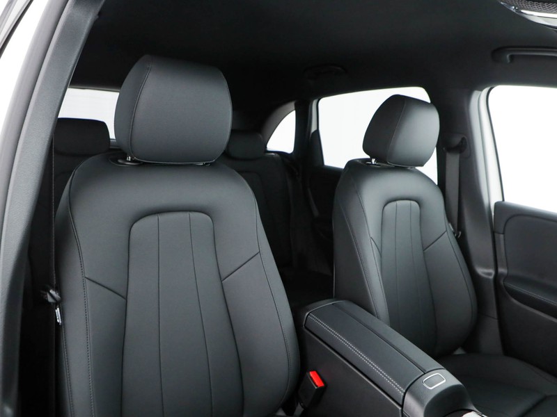 Mercedes Classe B 180 d street edition auto diesel bianco