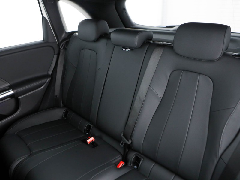 Mercedes Classe B 180 d street edition auto diesel bianco