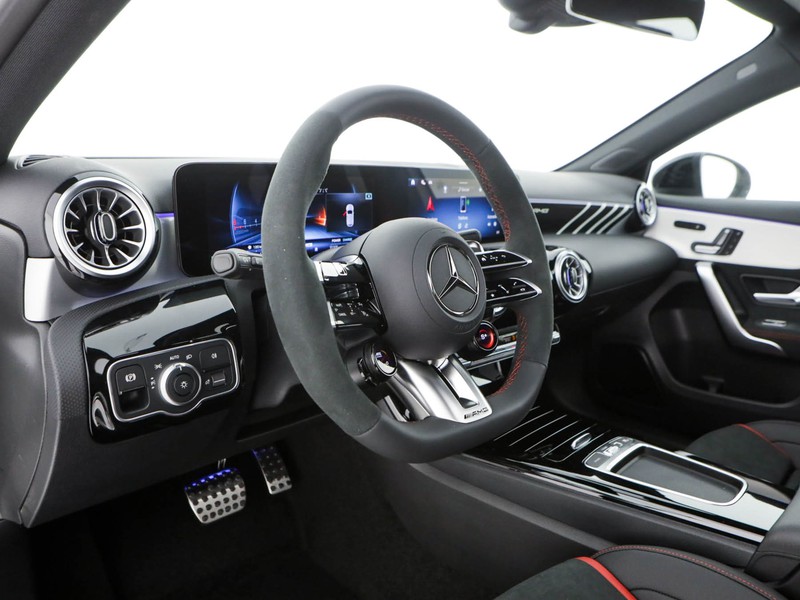 AMG Classe A a amg 35 premium amg 4matic auto benzina bianco