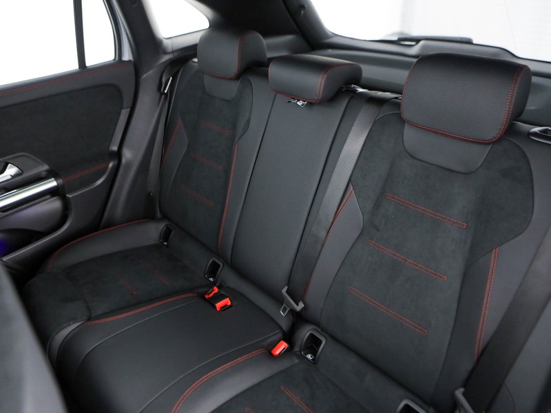 Mercedes GLA 200 d amg line advanced plus tech edition auto diesel argento