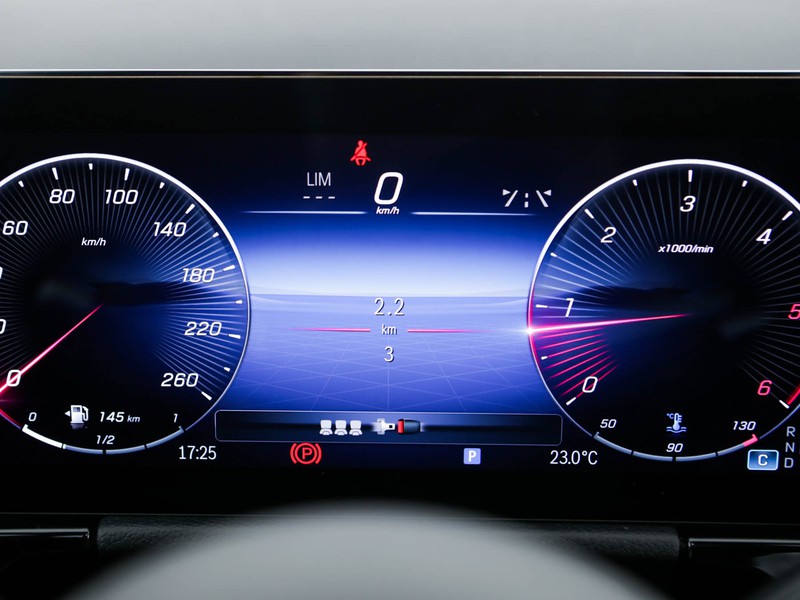 Mercedes GLA 200 d amg line advanced plus tech edition auto diesel argento