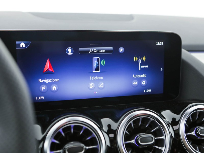 Mercedes GLA 200 d amg line advanced plus tech edition auto diesel argento