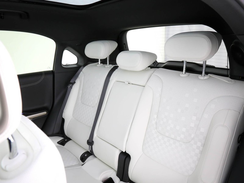 Smart #1 launch edition elettrica bianco