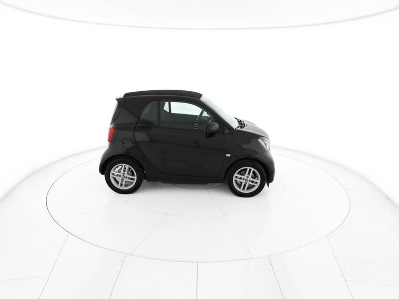 Smart Fortwo eq pure 22kw elettrica nero