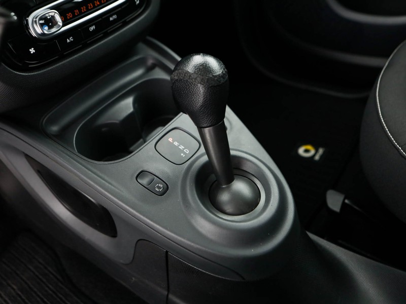 Smart Fortwo 70 1.0 twinamic Passion benzina bianco