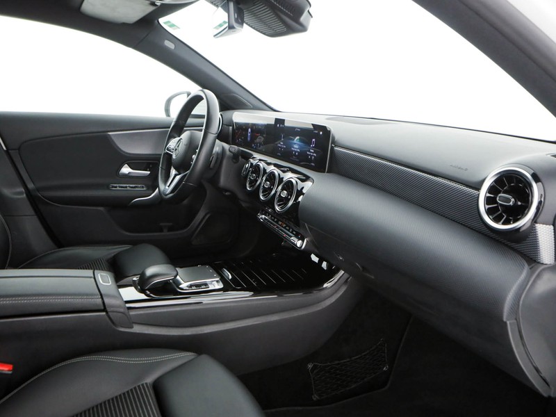 Mercedes Classe A 180 d sport auto diesel bianco