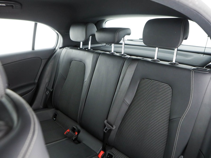 Mercedes Classe A 180 d sport auto diesel bianco