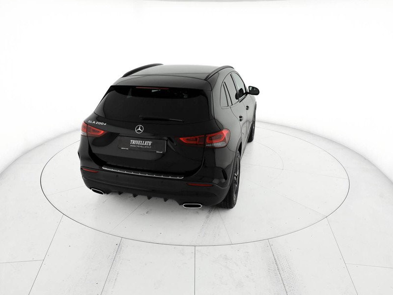 Mercedes GLA 200 d premium auto