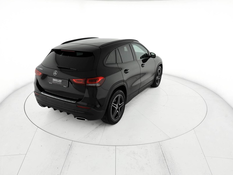 Mercedes GLA 200 d premium auto