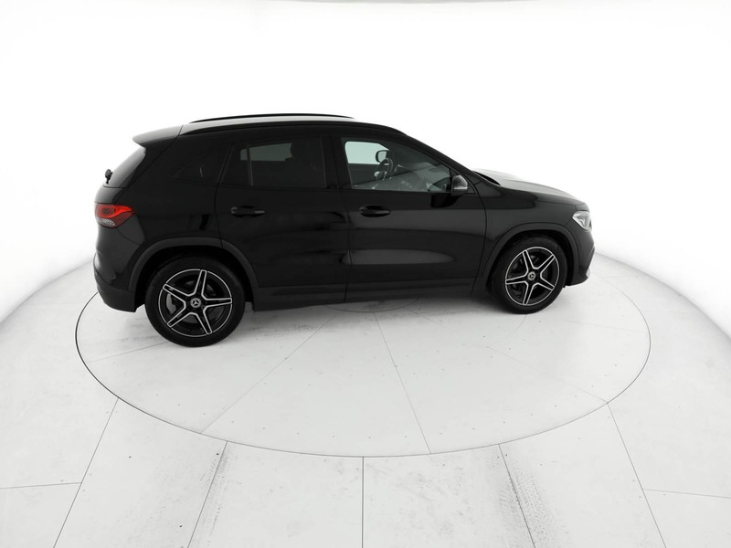 Mercedes GLA 200 d premium auto