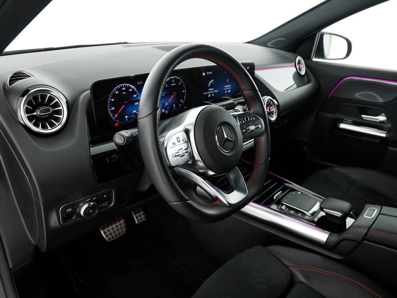 Mercedes GLA 200 d premium auto
