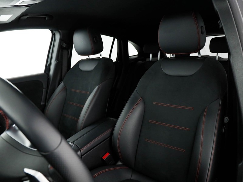 Mercedes GLA 200 d premium auto