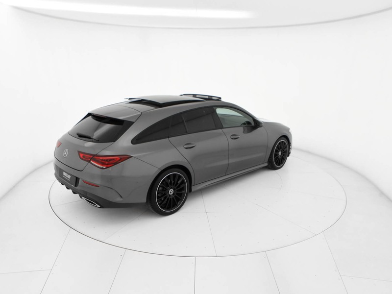Mercedes CLA Shooting Brake  200 d premium 4matic auto