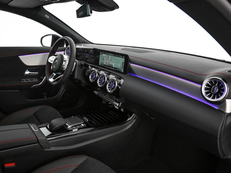 Mercedes CLA Shooting Brake  200 d premium 4matic auto