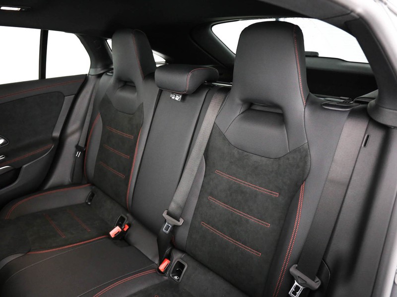 Mercedes CLA Shooting Brake  200 d premium 4matic auto