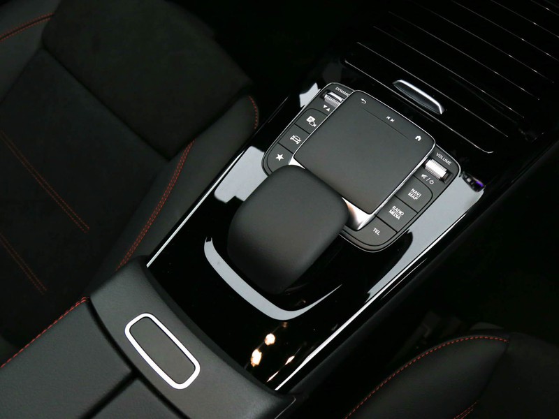Mercedes CLA Shooting Brake  200 d premium 4matic auto