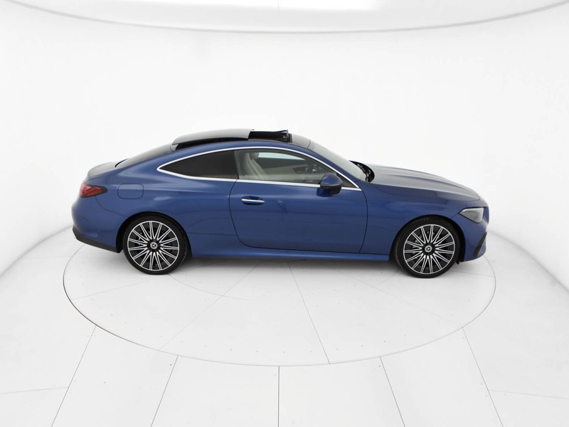 Mercedes CLE coupe 220 d amg line premium plus auto ibrido blu/azzurro