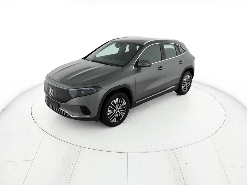 Mercedes EQA 300 4MATIC  grigio
