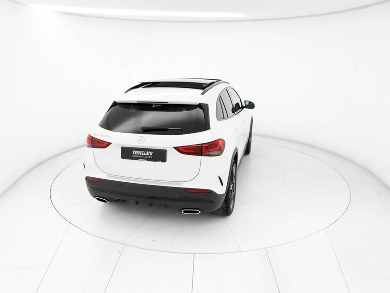 Mercedes GLA 200 d premium auto diesel bianco