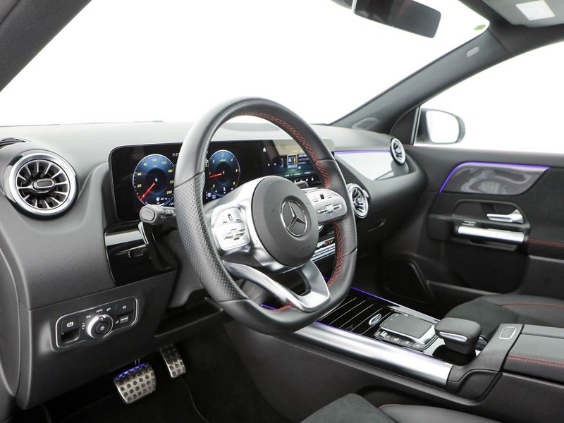Mercedes GLA 200 d premium auto diesel bianco