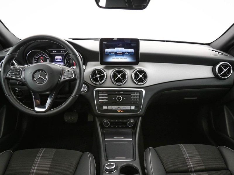 Mercedes GLA 180 d sport auto diesel nero