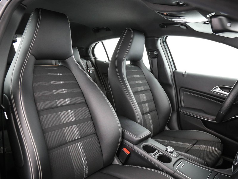 Mercedes GLA 180 d sport auto diesel nero