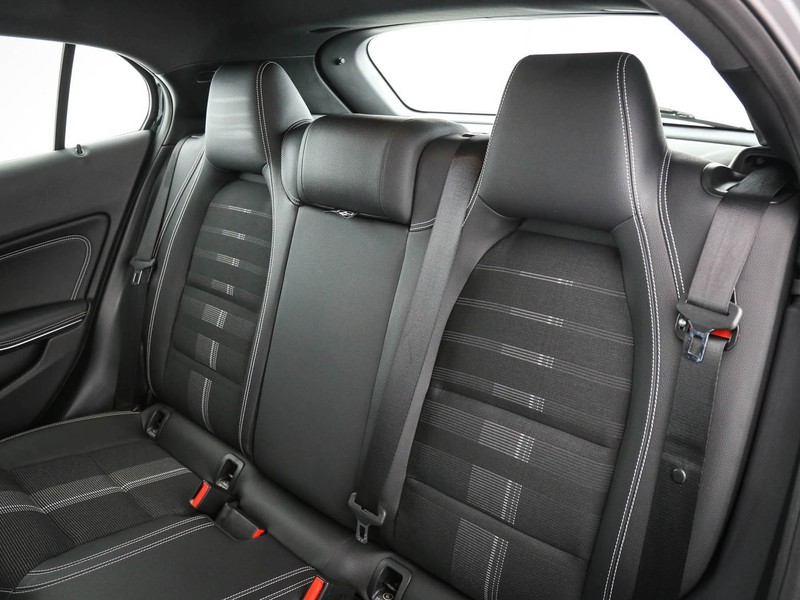 Mercedes GLA 180 d sport auto diesel nero